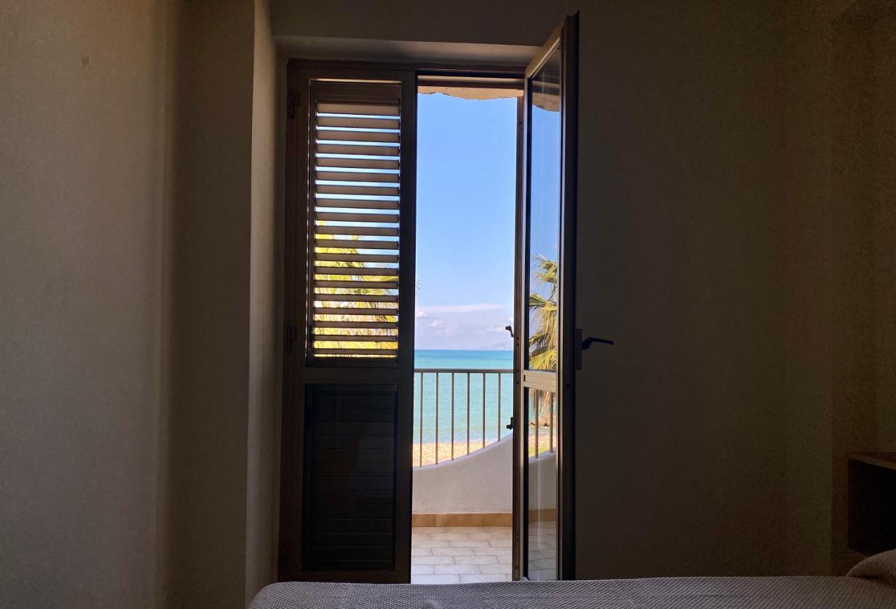 Ferienwohnung Caroni - Casa Sul Mare Caronia Marina Exterior foto