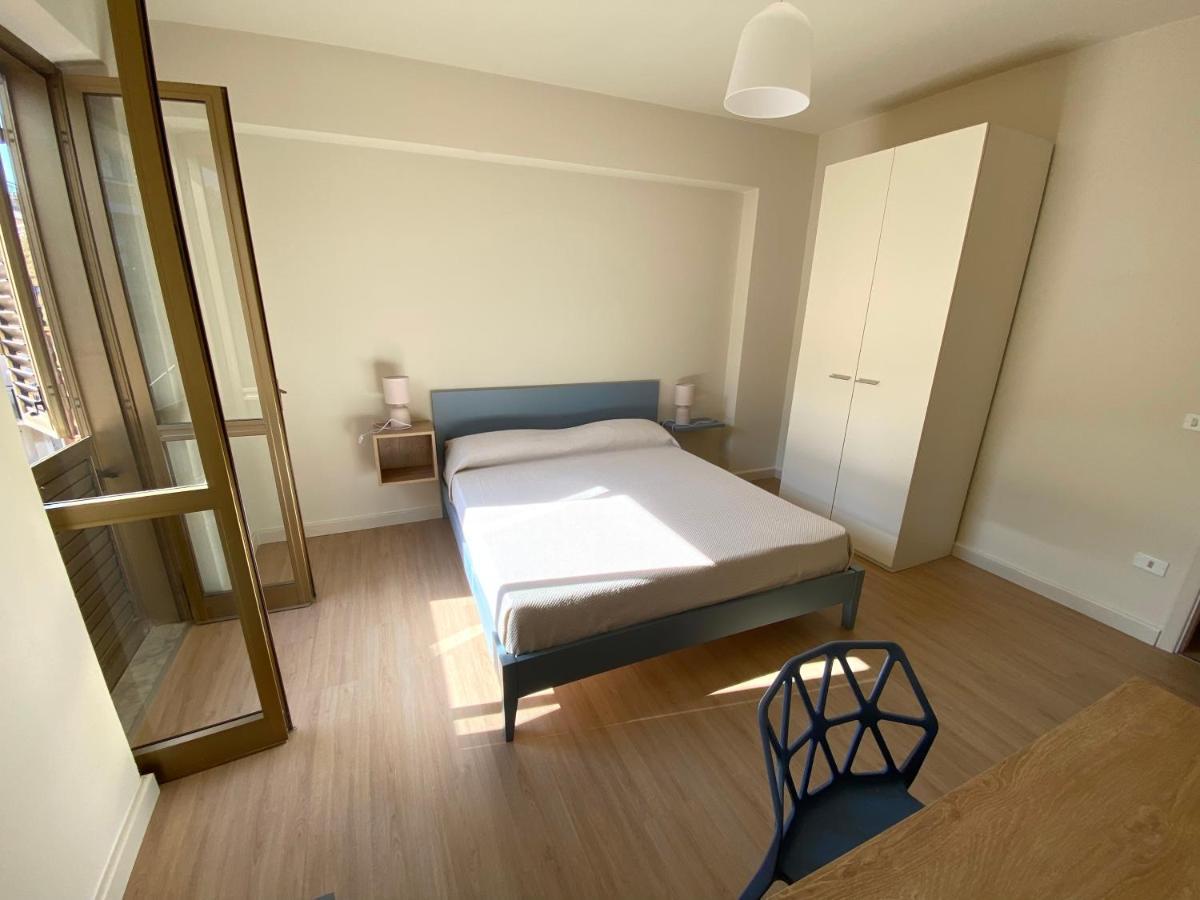 Ferienwohnung Caroni - Casa Sul Mare Caronia Marina Exterior foto