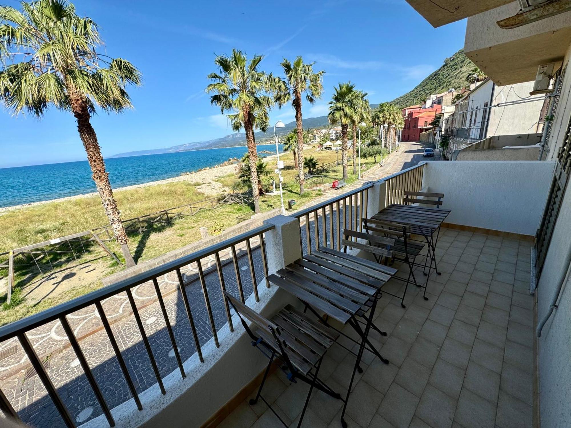 Ferienwohnung Caroni - Casa Sul Mare Caronia Marina Exterior foto